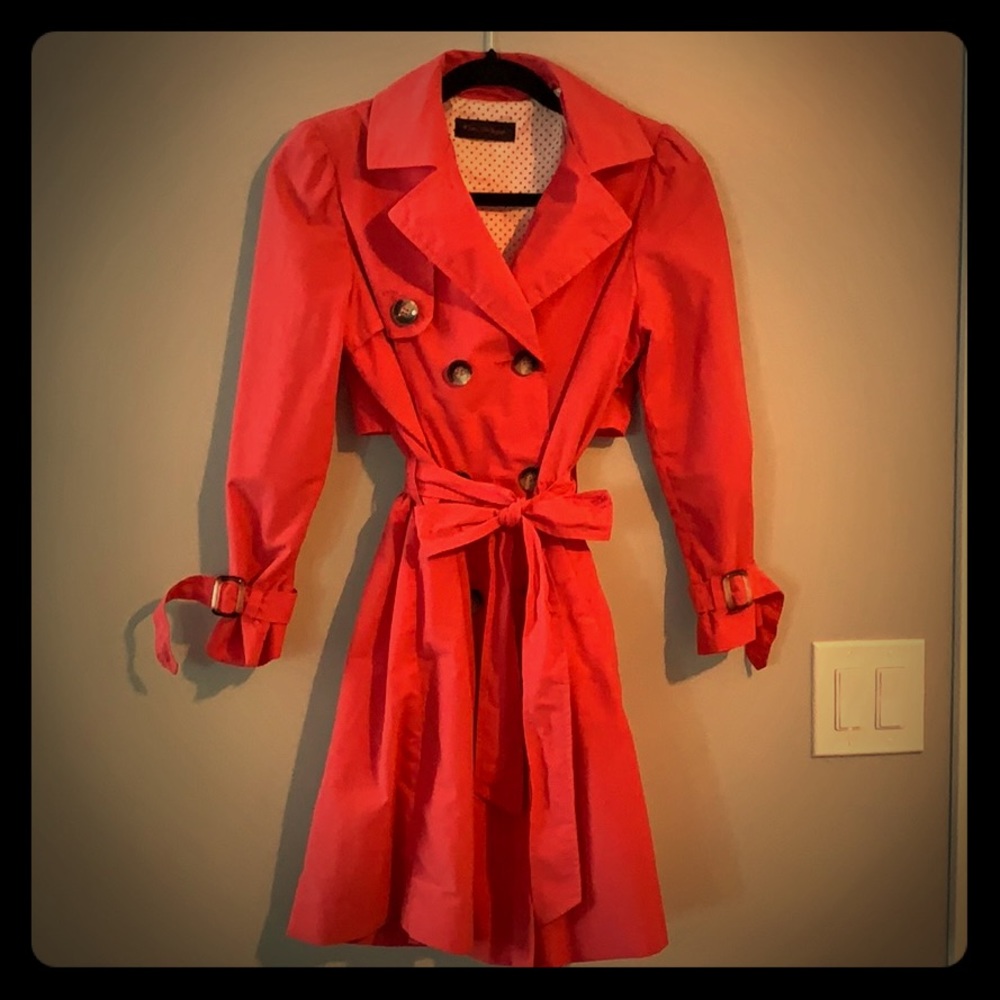 3/4 sleeve fitted flare trench